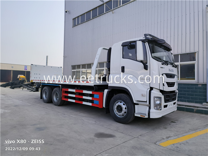 ISUZU Wrecker Truck